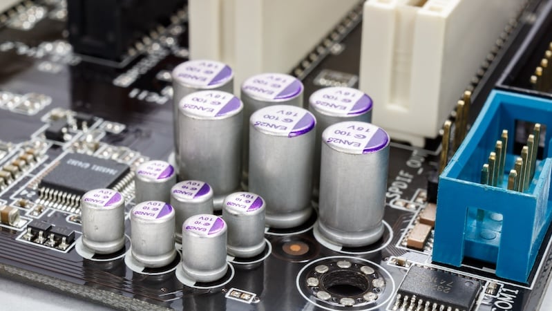Electrolyitic capacitors on a PCB