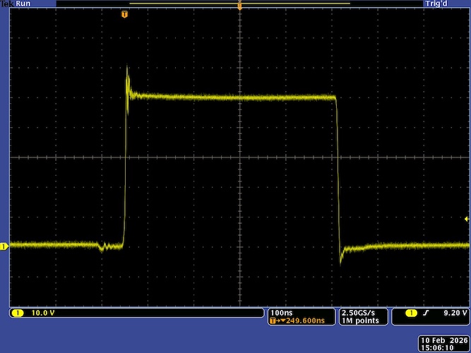 EPC7C010 evaluation board typical switching node waveform: VDD = 50 Vdc.