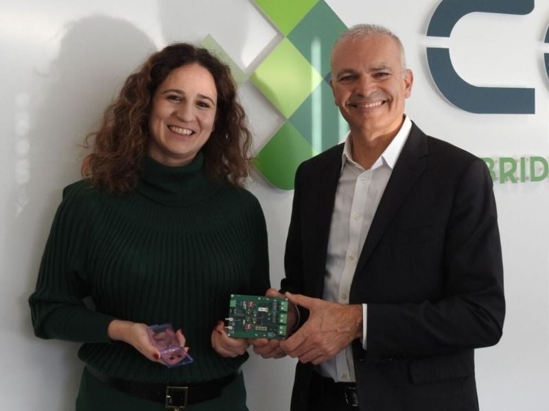 Outgoing CEO Giorgia Longobardi (left) and Cambridge GaN’s new CEO, Fabio Necco