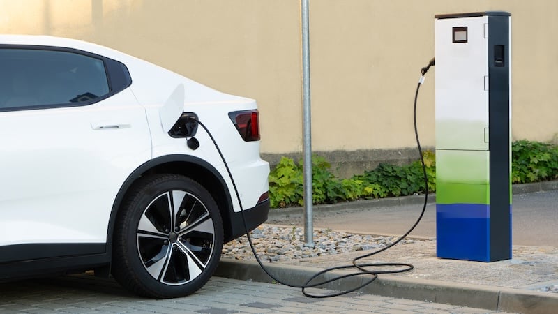 EV charging and power systems are moving to higher voltages andtighter enclosures.