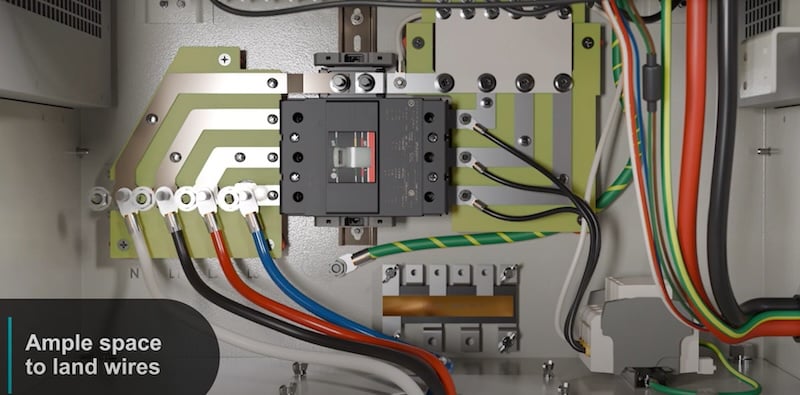 Configurable bus bar inside the Pii quick charger
