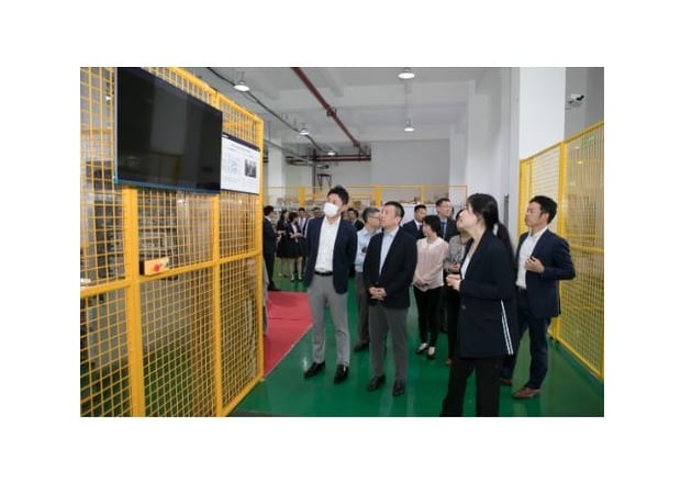 SiC technology experts come together at the Shanghai ceremony to exchange ideas and resources. Image used courtesy of LEADRIVE