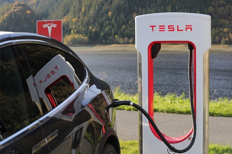 Studies into EV usage and battery tech highlight the need to learn more.