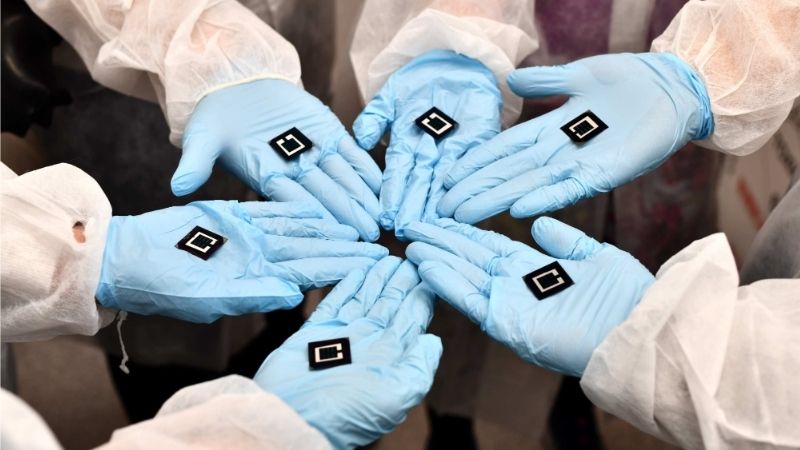 The 1 cm perovskite solar cells