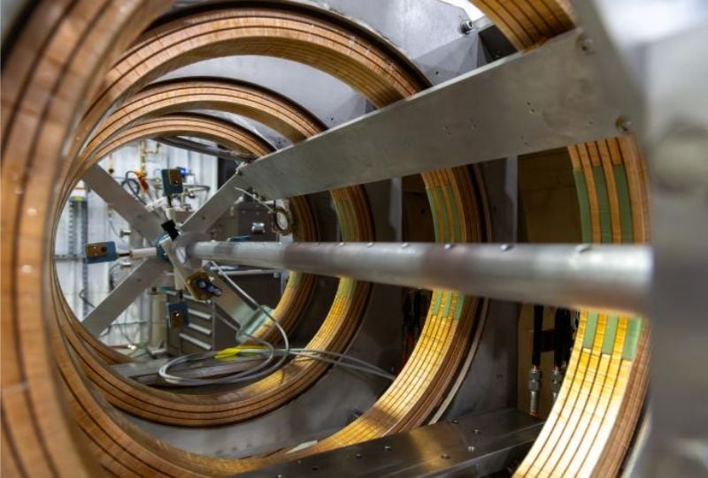 The Material Plasma Exposure eXperiment (MPEX) tests materials for use in fusion devices.