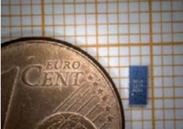 GaN-HFET EPC2010 compared with 1 Cent coin