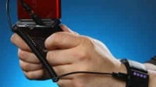 Wrist Chargers Extend Battery Life for Portable Devices