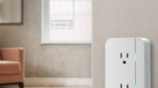 Wi-Fi/ZigBee Enabled Smart Outlet with Apple HomeKit Integration