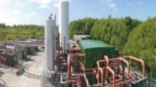 Utility-Scale Cryogenic Energy Storage for Renewables