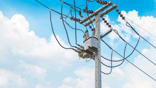 14-Bit DAS for Power Line Monitoring and Multi-phase Motor Control