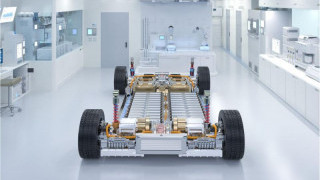 Rohde & Schwartz, ADI Cutting the Cord on EV Battery Management Systems