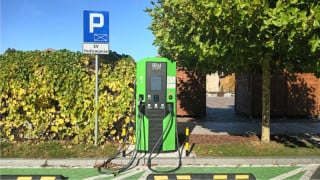 Smart, Fast Charging and More: 4 Innovations for EVs