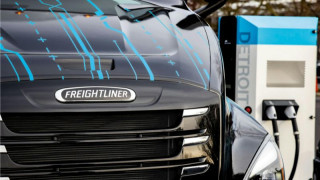 Artificial Intelligence Makes Electric Truck Operations Smart