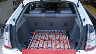 EV Battery Connectors Offer Engineers Flexibility, Efficiency