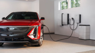 GM and EnergyHub Partner for Off-Peak EV Charging