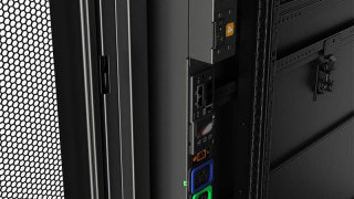 Universal Rack Power Distribution Unit for Easy, Fast Deployment Worldwide