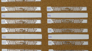 Hacking an RFID Tag to Make a Batteryless IoT Sensor