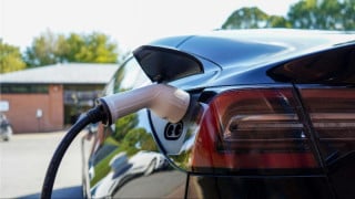 Charge Fast, Drive Long: 4 Advances in EVs