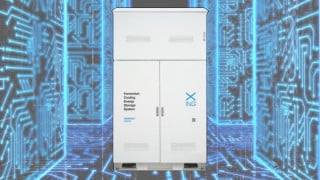 Hybrid System Features Immersion-Cooled Battery for AI Data Needs