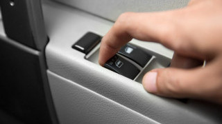 LIN-Based Chipset Offers Integrated Solution for Window Lift Applications