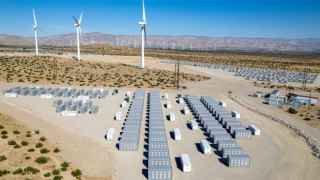 Boosting Microgrids: Smart Algorithms Unlock Hybrid Storage Potential