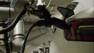 Humans Not Required: Robotic Arms Charge EVs While Parked