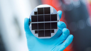Si-based Multi-Junction Solar Cell Converts One-third of the Sunlight into Electricity