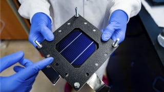 Researchers Create ‘Perfect Crystal’ 2D Perovskites in Solar Cell