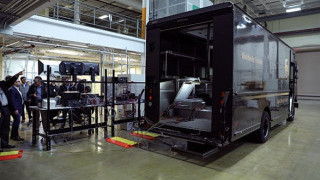 ORNL Demonstrates Bi-Directional Wireless Charging on Hybrid UPS Truck