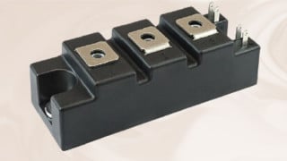 ROHM, Vishay, SemiQ Release Power Semiconductors