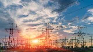 An In-depth Comparison of HVDC and HVAC