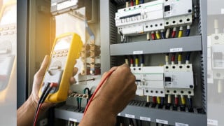 Determining Power Factor Using the Two-Wattmeter Method