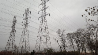 Grid Resilience in the Eye of the Storm