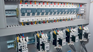 Power Factor Correction: Reactive Power Compensation Methods