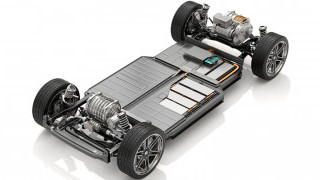 Quantum Sensors for High-Precision Current Monitoring in Electric Vehicles