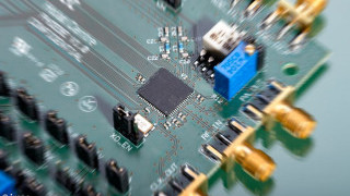 0.8V Bluetooth 5 Transceiver Reduces Energy Consumption by 50%