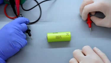 Battery Studies Tackle Dendrites, Zinc, and Lithium Recycling