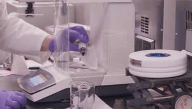  Nanoscientists Use Microwaves to Recycle EV Battery Cathodes 