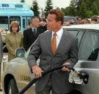 CA Gov. Schwarzenegger Supports Hydrogen Cars