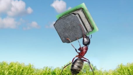 Maxim’s Himalaya uSLIC Solution Revolutionizes Design for Highly Space-Constrained Applications