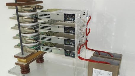 Power Supply with Excellent Insulation for MediumVoltage Systems