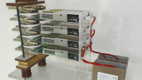 Power Supply with Excellent Insulation for MediumVoltage Systems