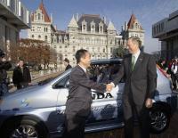 Honda FCX to Be Leased to Hokkaido Prefecture