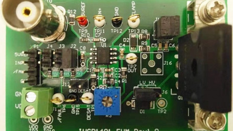 SiC MOSFET Driver with Desaturation Protection and Negative Bias
