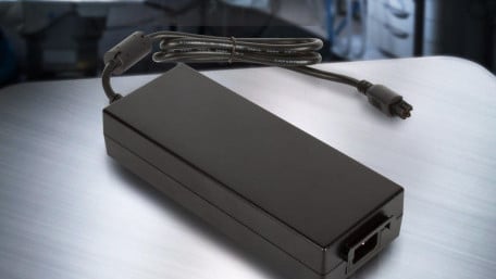 150W & 200W External PSUs for Industrial, IT and Healthcare Applications