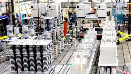 160kV DC Circuit Breaker Interrupts 16kA within 7 Milliseconds