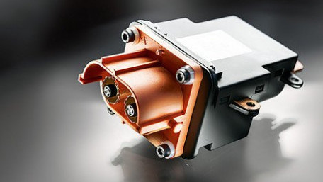 Rolling Jamming Transmitters The Future Belongs to Electromobility