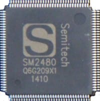 Single-Chip, Grid-Connected Signal Controller for IoT Applications