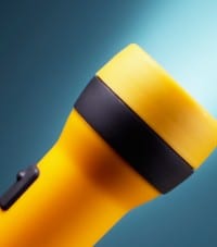 Li Batteries and Inexpensive LED Flashlights may not Mix