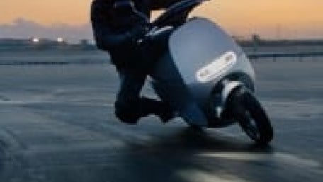 $150 Million Start-up Launches Battery-Swapping Scooter